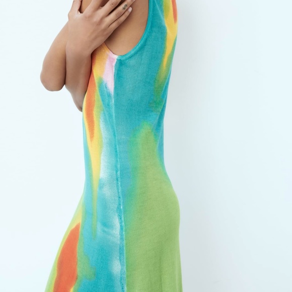 Zara limited edition fun midi dress you cannot miss - Picture 3 of 7